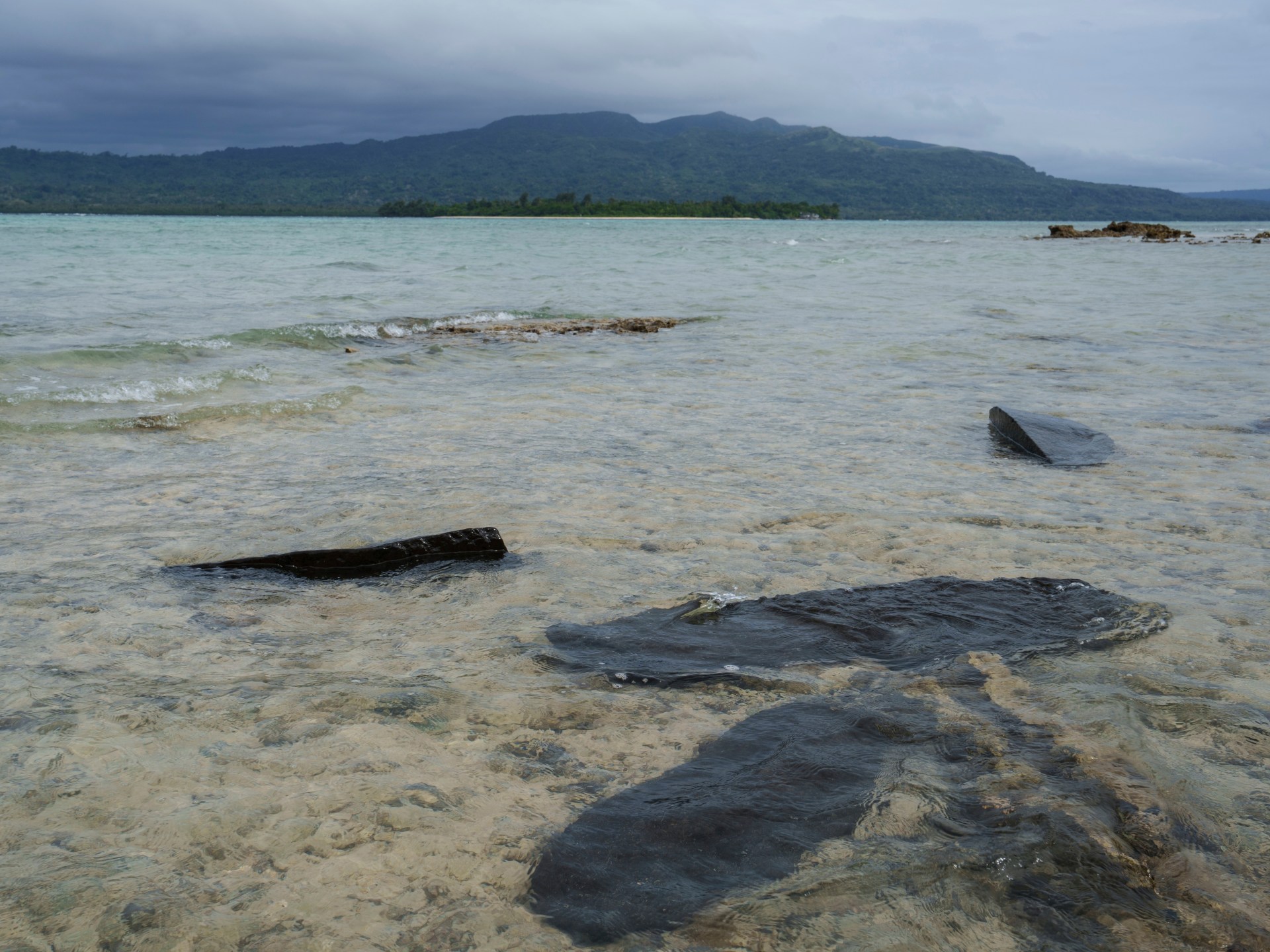 One dead, more than 30 missing after Vanuatu ferry sinks, PM’s office says | Humanitarian Crises News