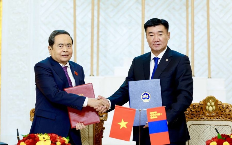 Parliaments of Mongolia and Vietnam sign memorandum on cooperation