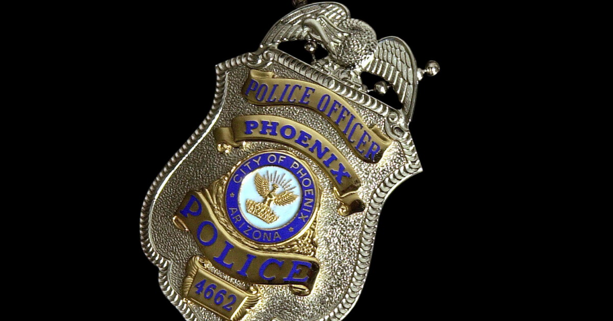 Phoenix PD headquarters temporarily closed due to water leak