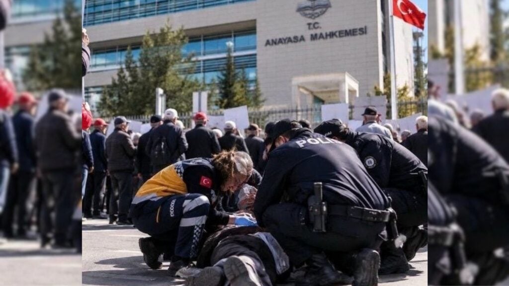 Retired police officer shoots himself at pension protest in Ankara, dies in hospital