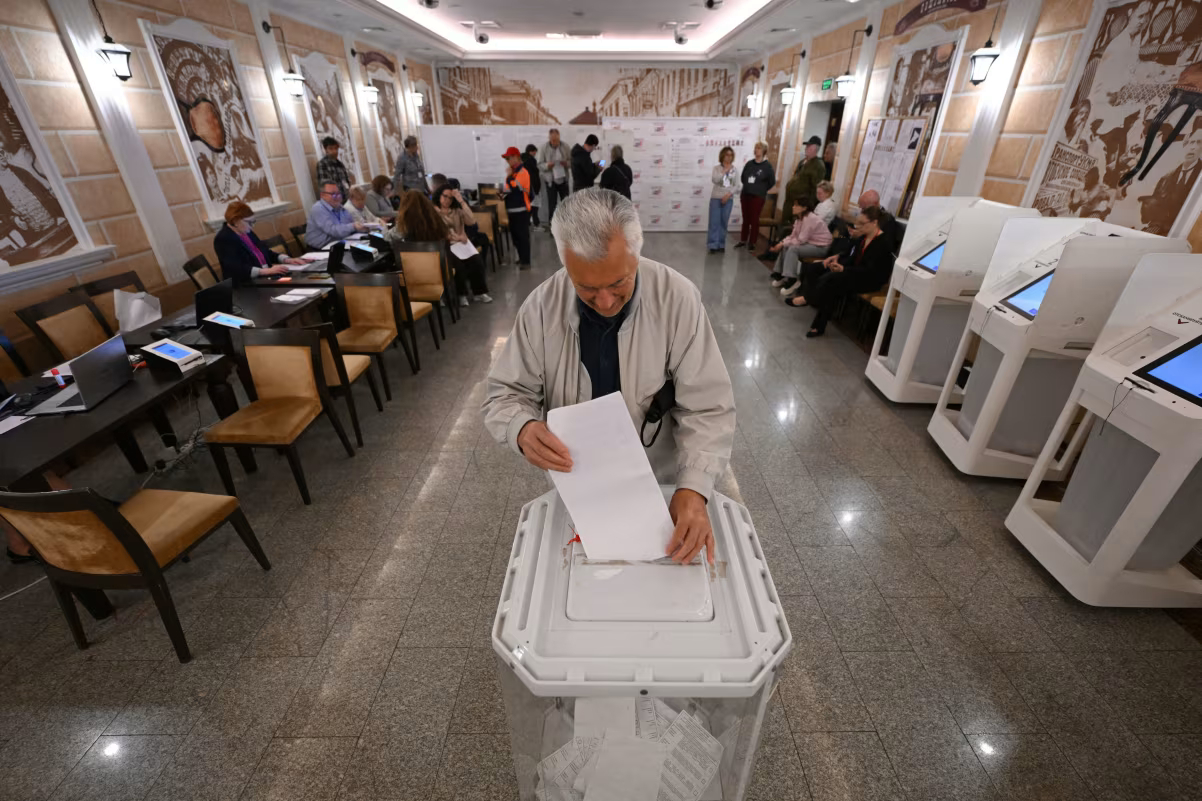 Ruling pro-Putin party set to win Russia’s tightly controlled wartime parliamentary election