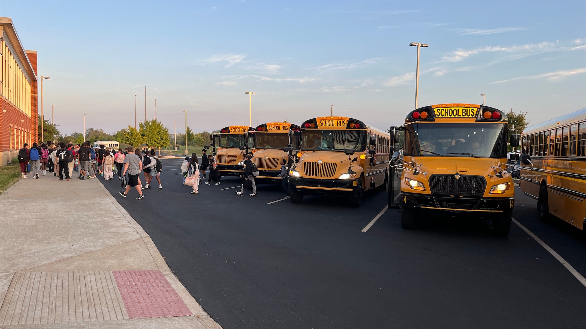 Schools look for cost cuts amid rising diesel prices - Indianapolis News | Indiana Weather | Indiana Traffic