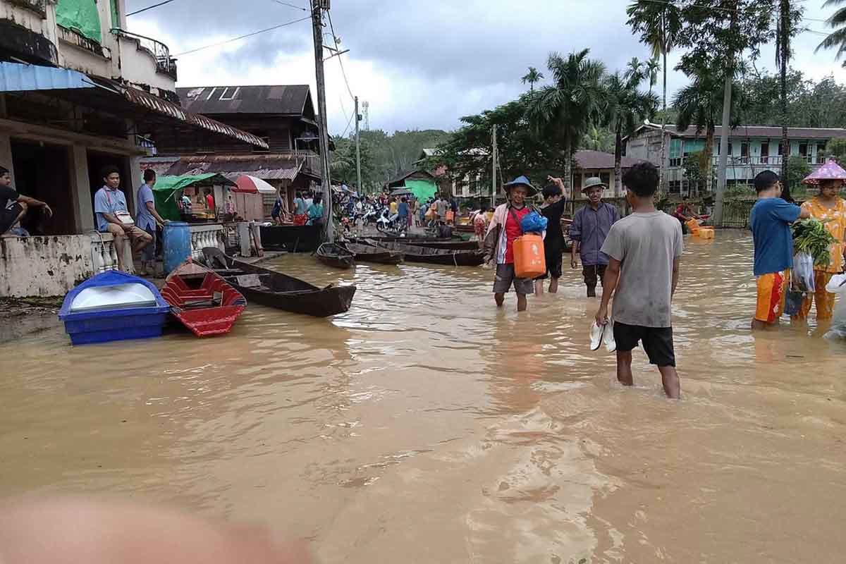 Second wave of flooding displaces 2,000 in Tanintharyi Region as military blockade on aid continues