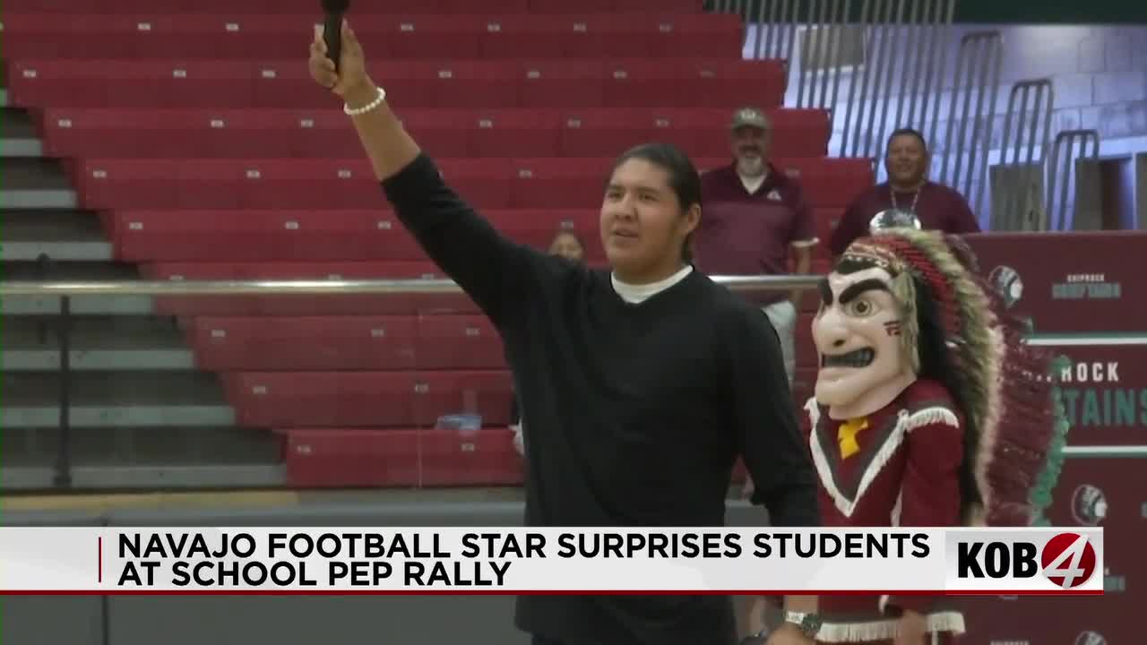 Shiyazh Pete surprises Shiprock High students at pep rally