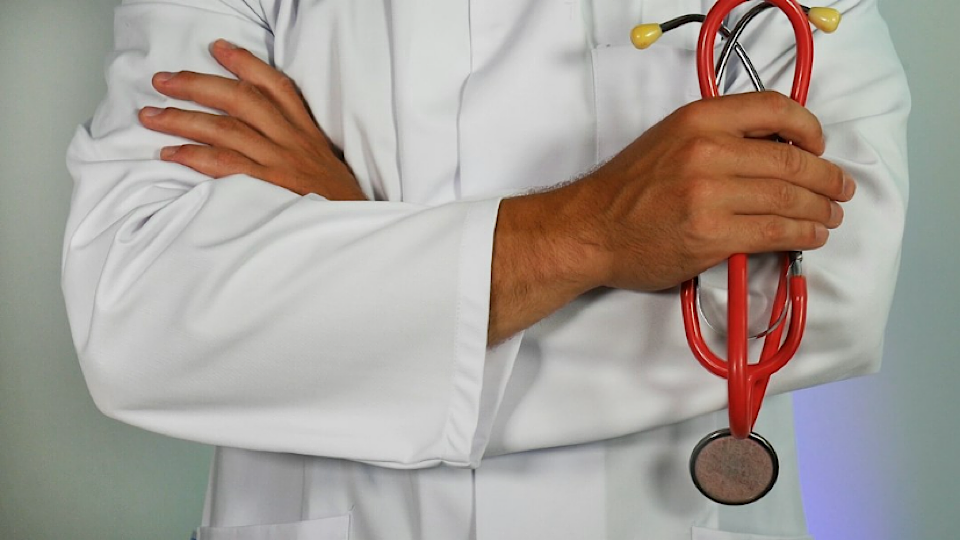 Shocked reaction to HSE recruiting non-EU doctors without checks