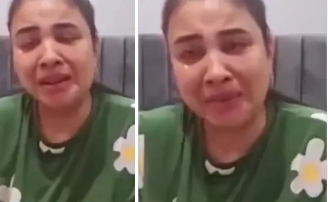 Surekha's Daughter Cries Foul, Breaks Down