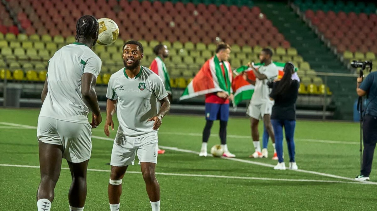 Suriname verslaat Honduras met 3-2 dankzij eigen doelpunt