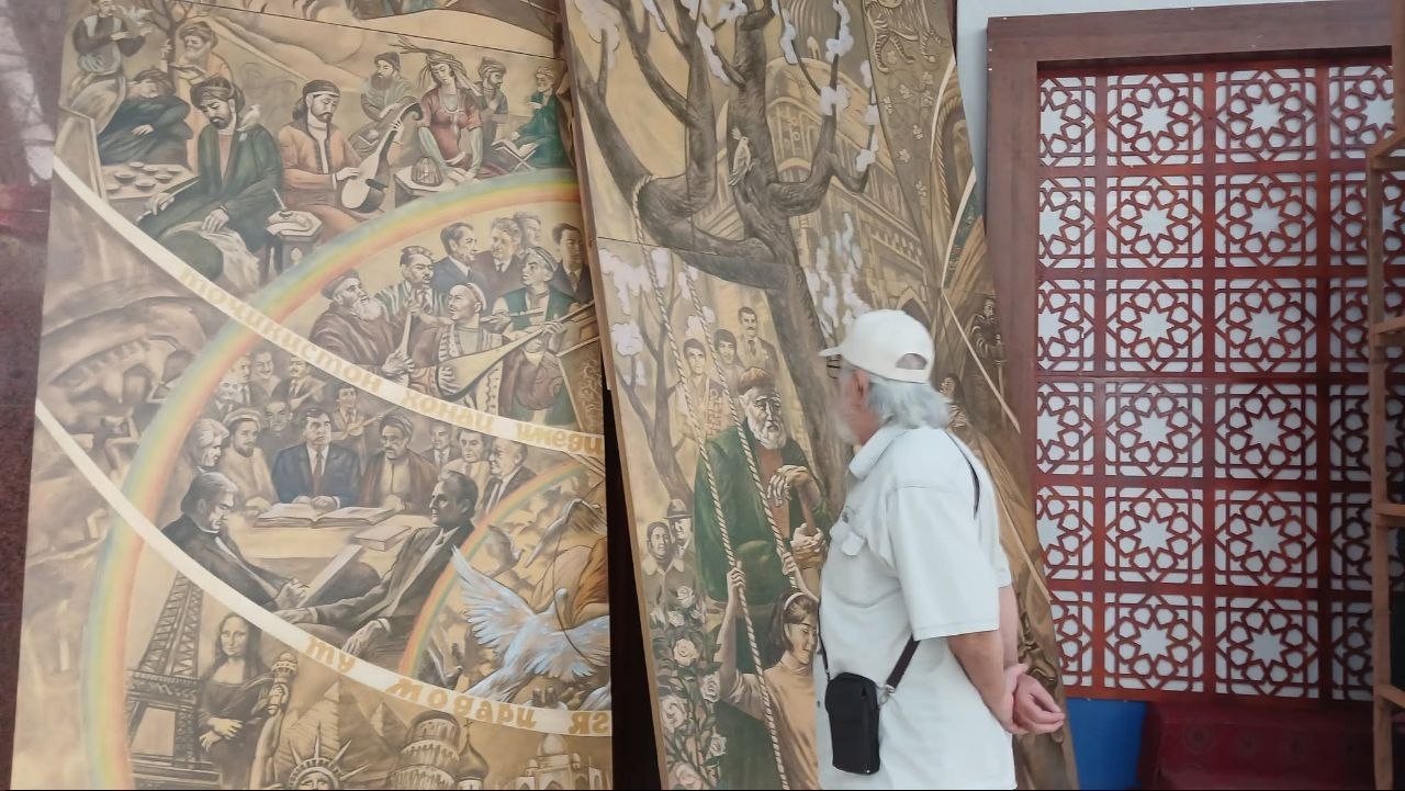 The Presidential Standard, Faces of Mothers and 55 Years of Creativity: A Personal Exhibition of Sabzaali Sharif to be Held in Dushanbe