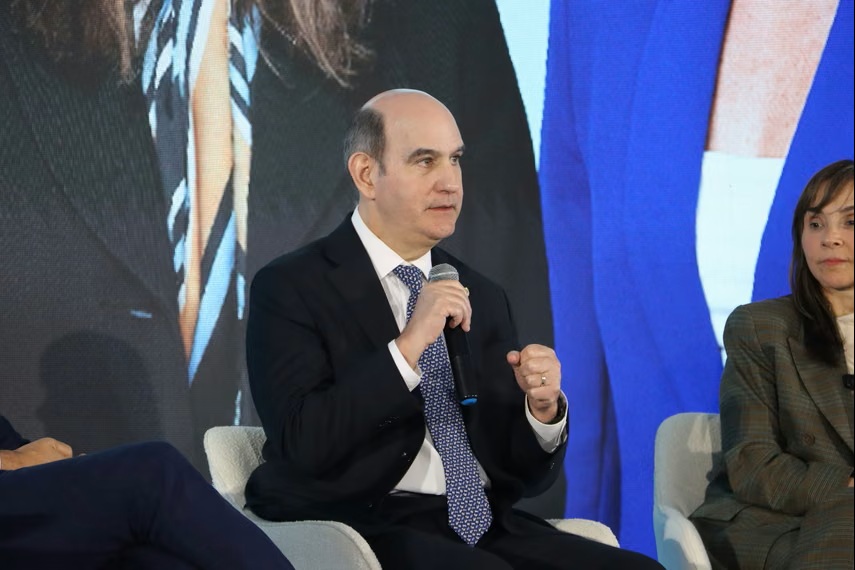 "This Awakening is Being Built by All Panamanians". Chapman on Panama’s 6.4% Economic Growth.