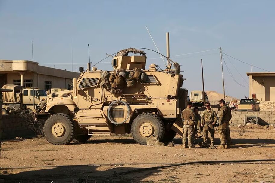 US troops completely withdraw from Iraq