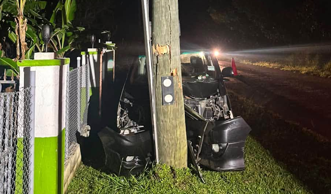 Vehicle crashes into power pole, forcing emergency outage across western Tongatapu