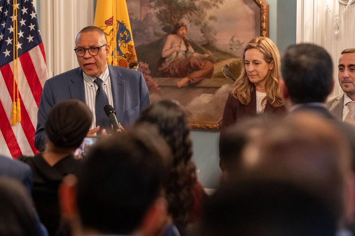 What happens if NJ Lt. Gov. Dale Caldwell won't resign?