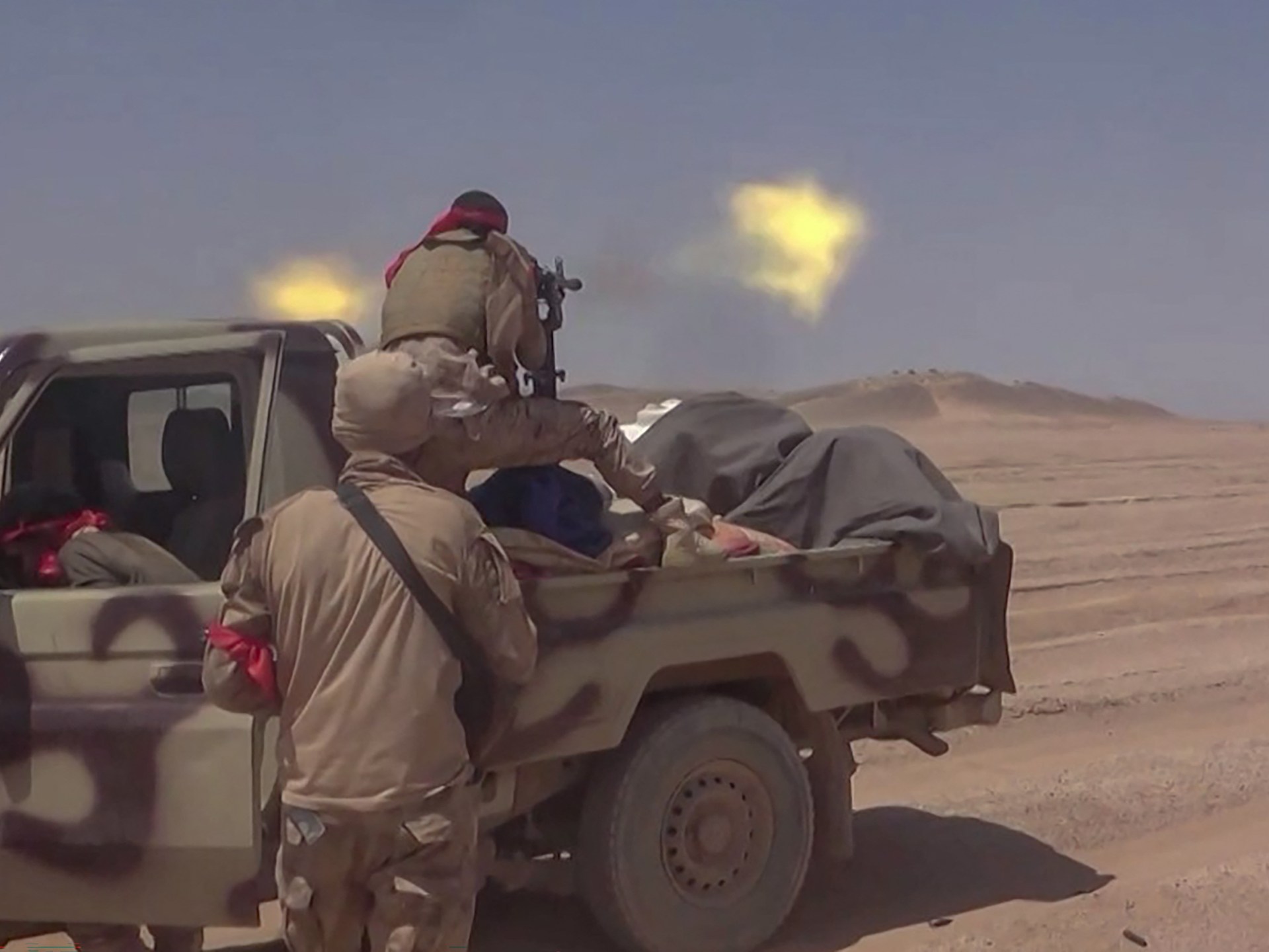 Yemeni government in military and diplomatic push to reverse Houthi gains | Conflict News