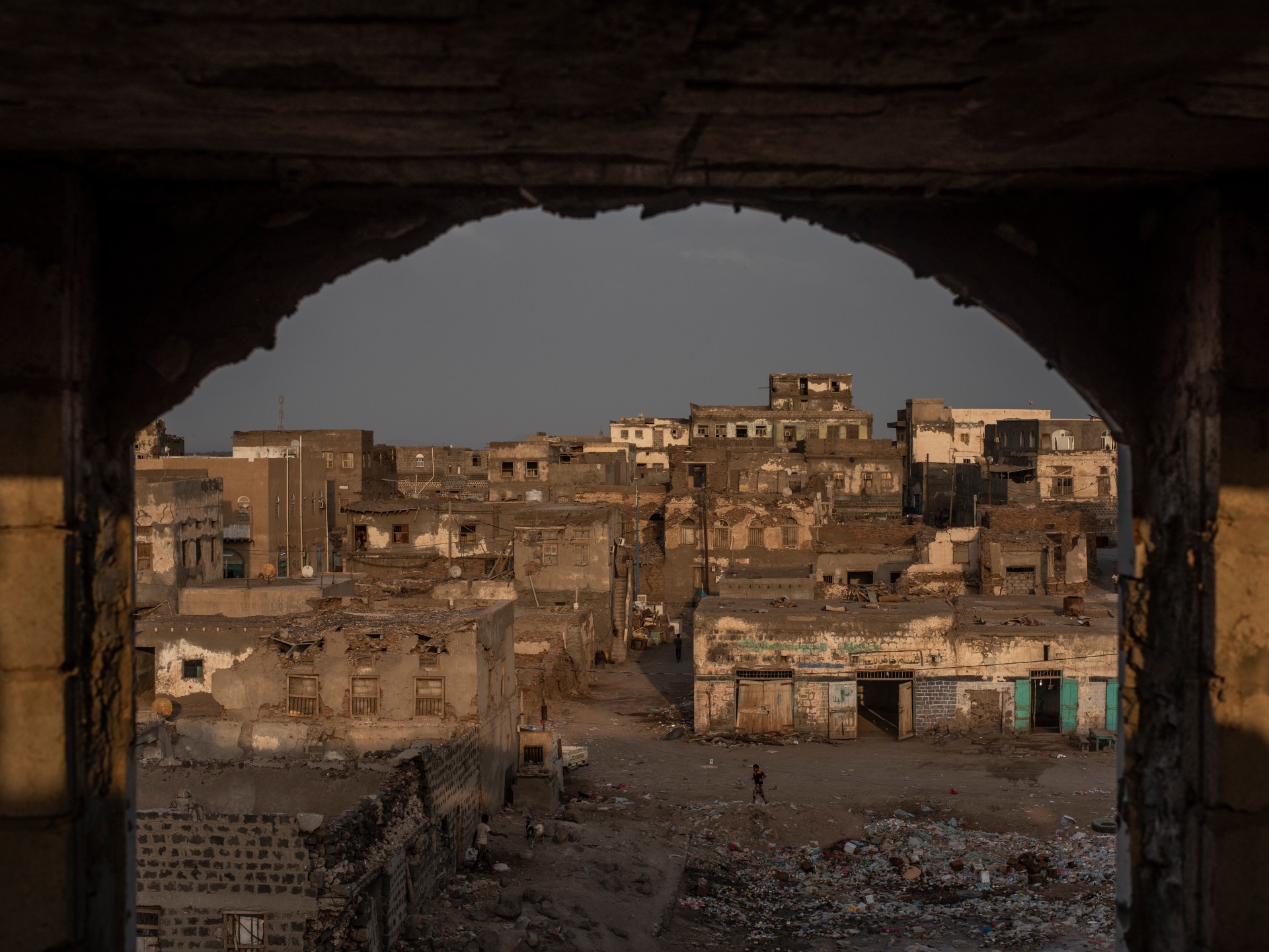 Yemen’s army says recaptured key territory as clashes with Houthis continue | Conflict News