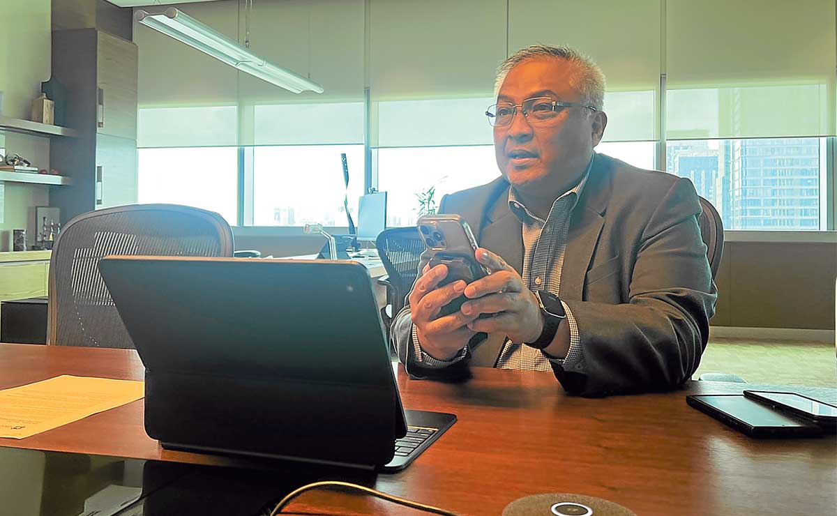 ‘Be productively paranoid,’ Globe CEO tells team