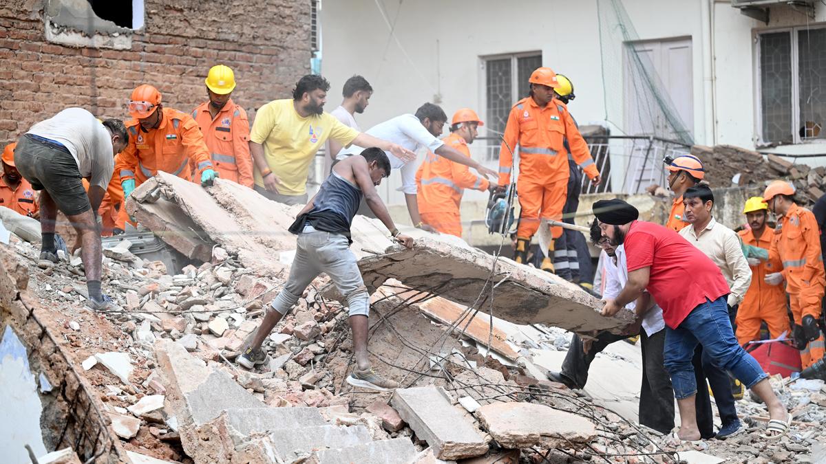 ‘Bhaiya, please mujhe bacha lo’: DUSU campaigner recalls pulling students from Satya Niketan building collapse rubble
