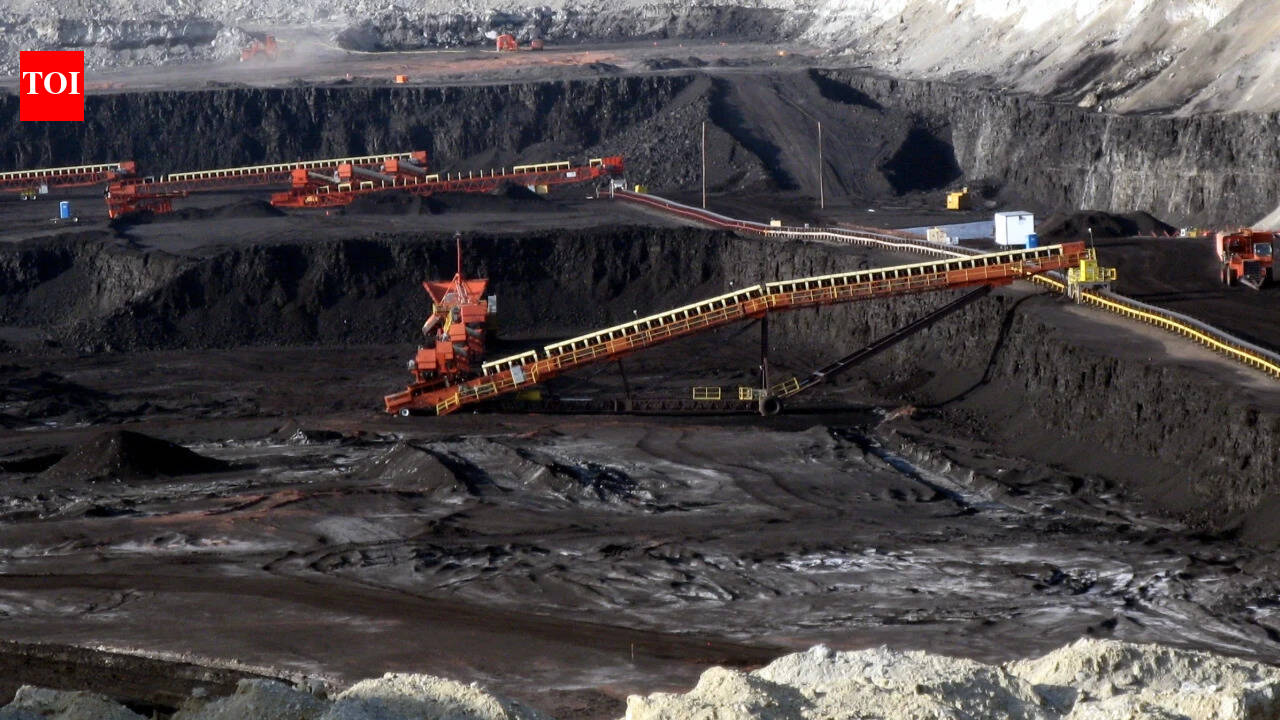 14 dead, 7 injured in Colombia illegal gold mine collapse: why such accidents are common