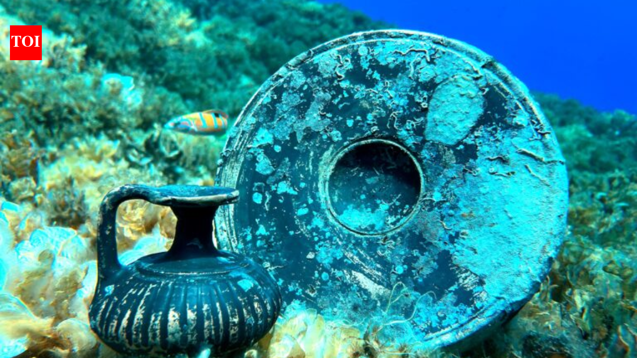 A 2,300-year-old shipwreck off Croatia's Vis island has yielded rare pottery, personal belongings and surviving wooden remains, offering a glimpse into merchant sailing during the Hellenistic period
