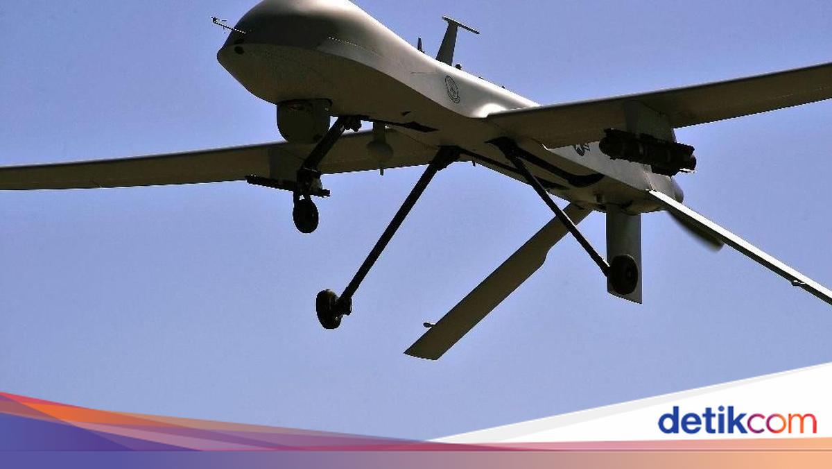 Arab Saudi Cegat 4 Drone Houthi di Langit Riyadh