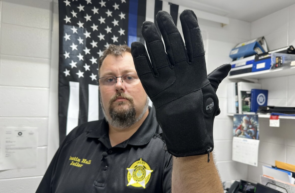 Army study found ICE shock gloves cause intense pain and fear