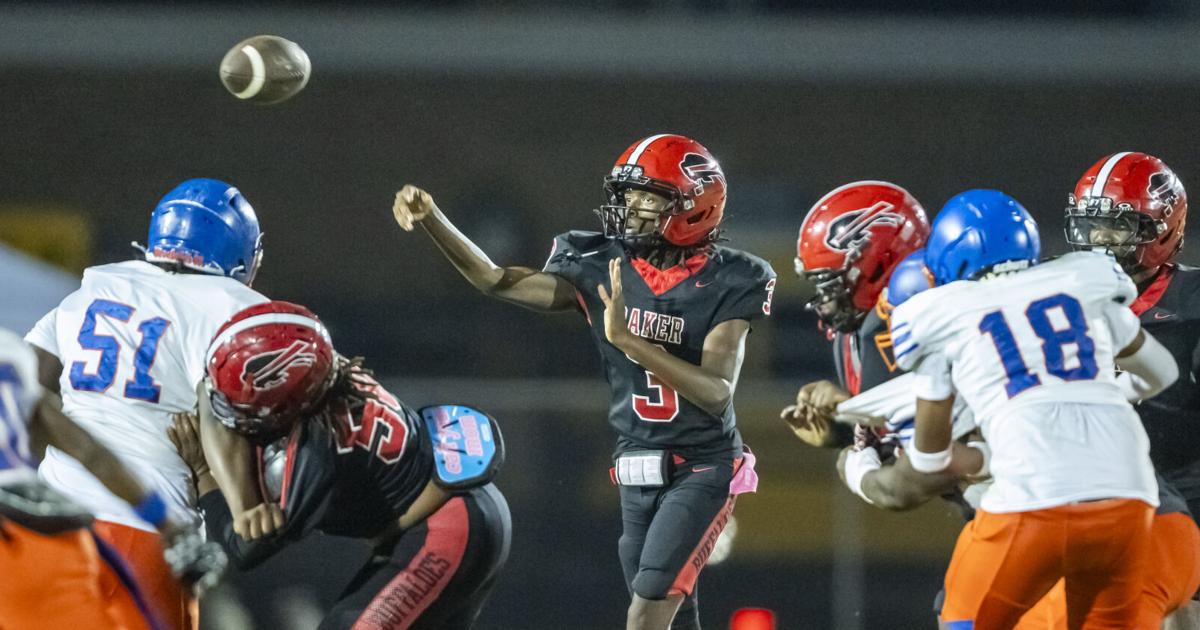 Baker and Belaire play in District 6-3A prep football game | High School Sports