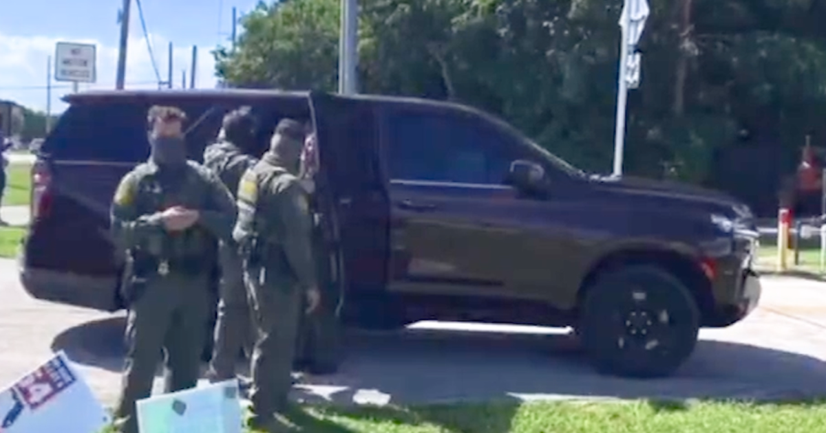 Border patrol agents spotted near Florida polling site were there to vote