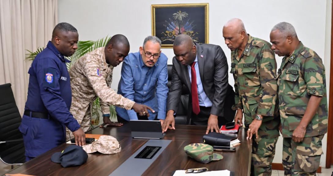 Bukele warns Haitian gangs over four missing Salvadoran soldiers