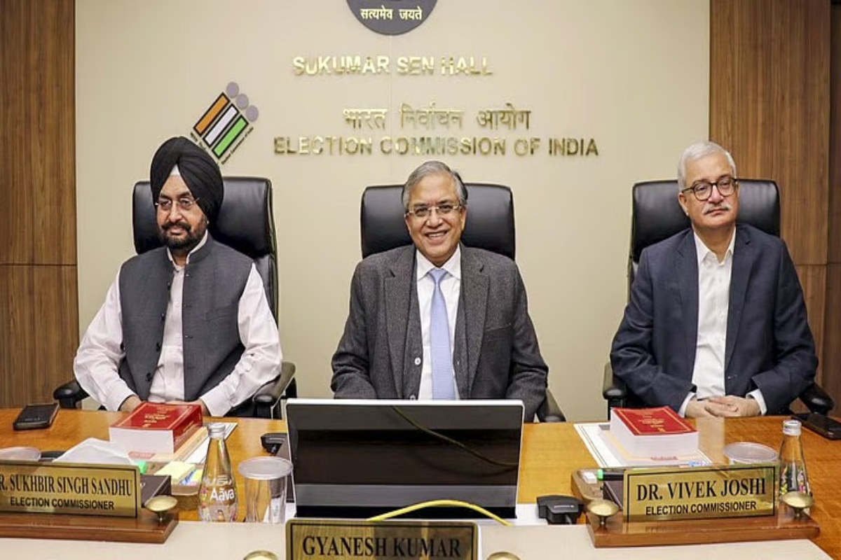 Cabinet Secretary forwarded two ECs’ letters to CEC instead of taking action, RTI reveals