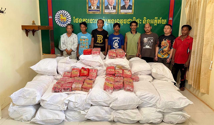 Cambodia, US seize nearly one tonne of methamphetamine, arrest eight