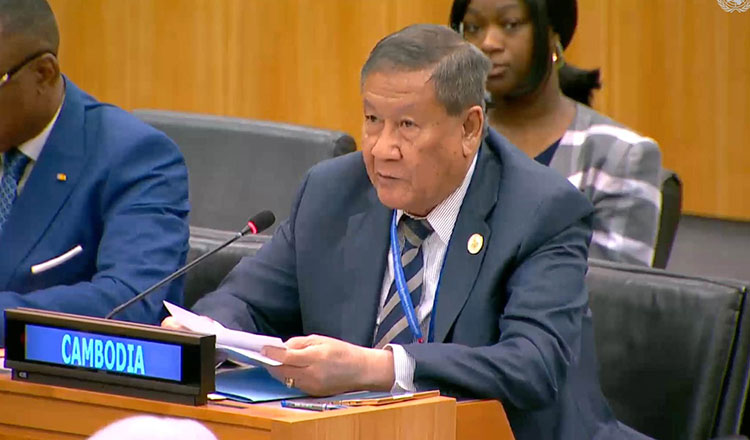 Cambodia calls for long-term support ahead of LDC status exit