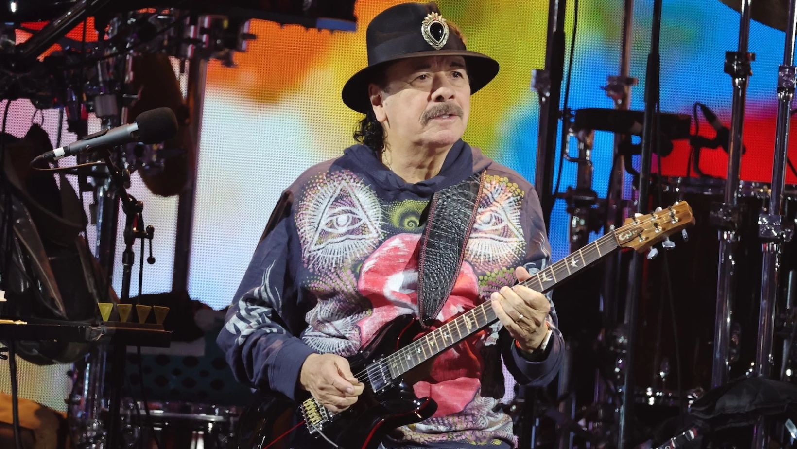 Carlos Santana to Play Czech Republic in July 2027