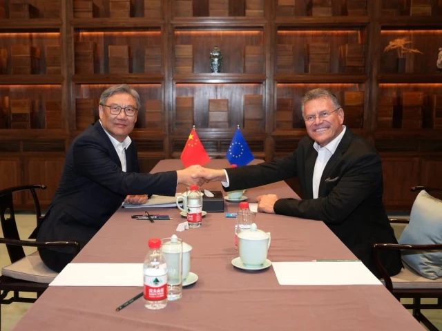 chinese commerce minister wang wentao and european commission commissioner for trade and economic security maro ef ovi photo x