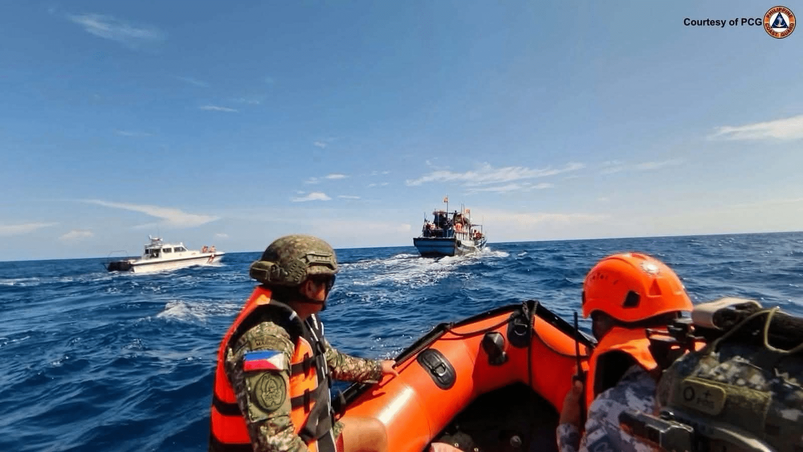 Coast Guard drives away foreign fishing vessel off Lawak Island