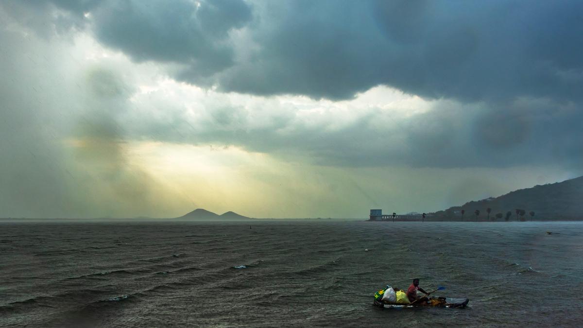 Cyclone to cross Andhra coast on October 28; people in low-lying areas from Bapatla to Vizianagaram to be evacuated