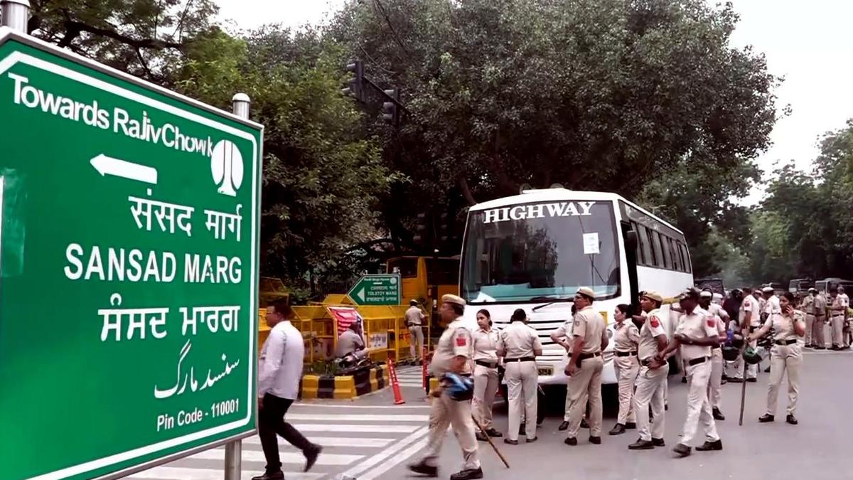 Delhi Police expects 7,000 protesters; security personnel told to exercise restraint