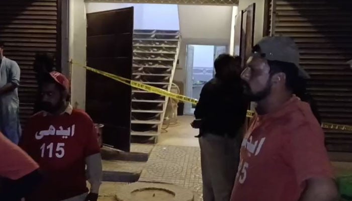 Family of five found dead at house in Karachi's Gulshan-e-Hadeed