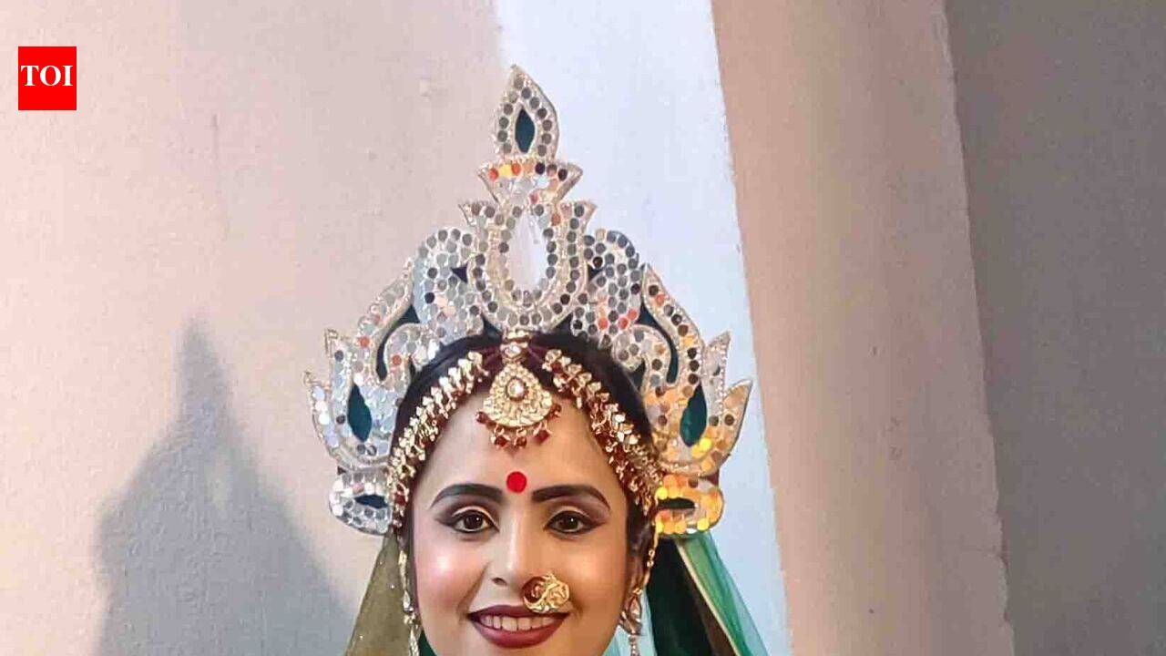 For two decades, Hameed and team have been turning Ramlila actors into legends | Prayagraj News