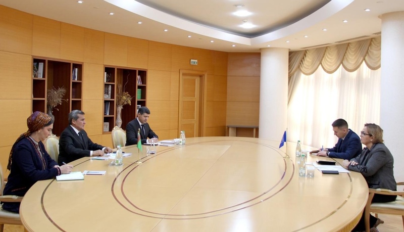 Foreign Minister of Turkmenistan discusses issues of cooperation with UNDP Resident Representative