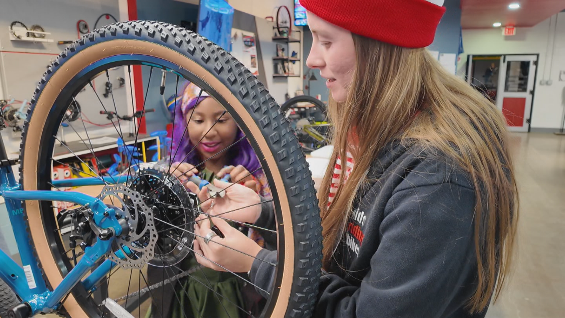 Gears & girl power: First girls-only, female-instructed bike build at Nine13sports