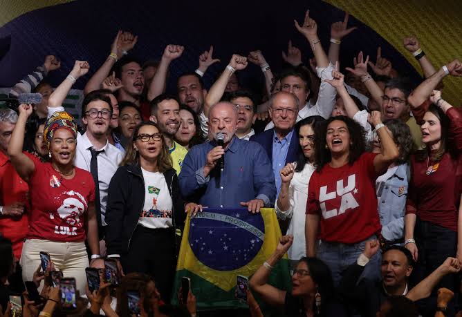 How Lula beat Bolsonaro, broke records and halted the region’s right-wing wave