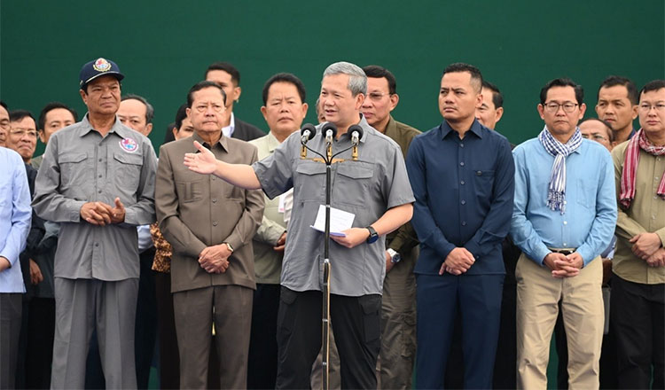 Hun Manet urges landless Cambodians to seek official aid, warns against state land encroachment