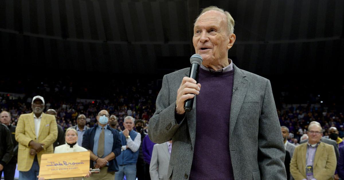Legendary LSU basketball coach Dale Brown dies at age of 90 | LSU