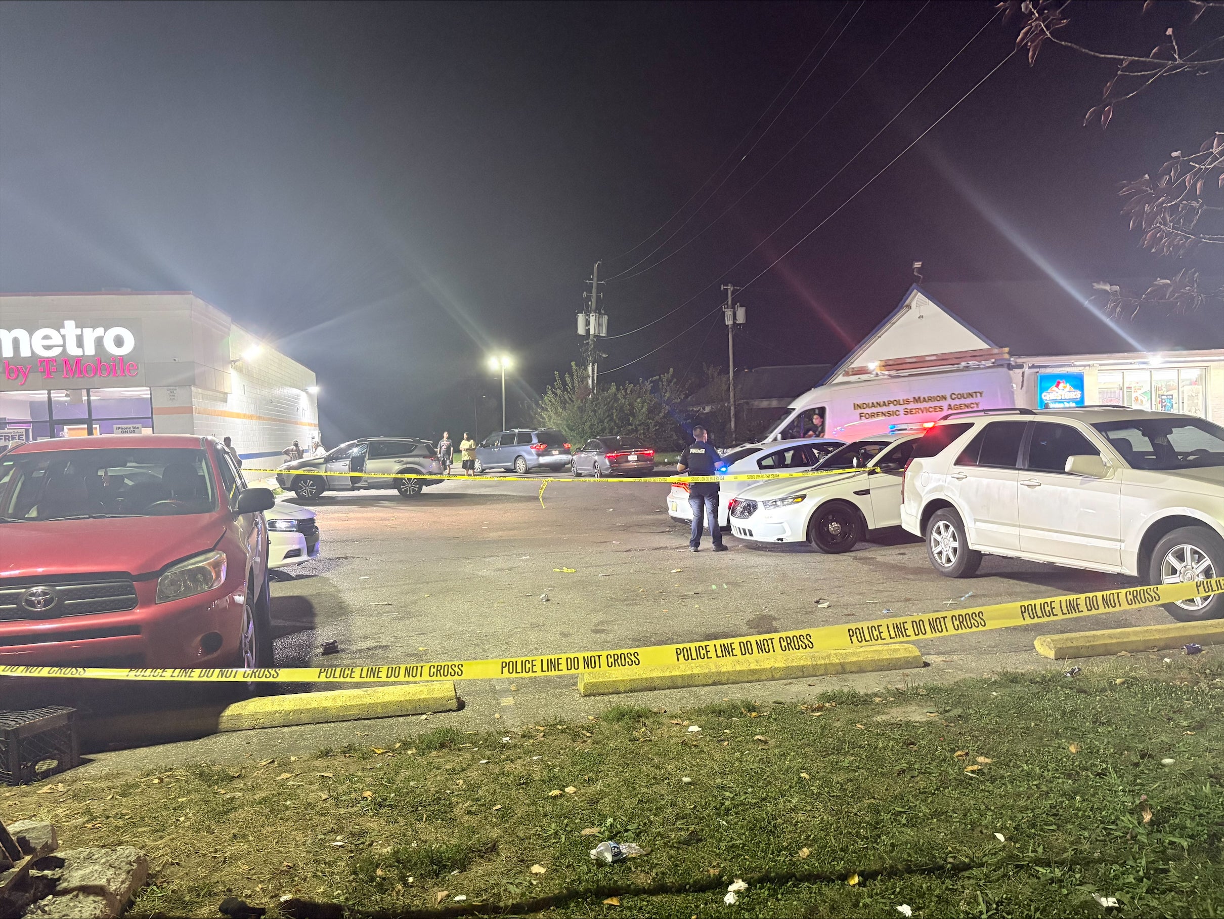 Man dead after fight at gas station on Indianapolis’ east side