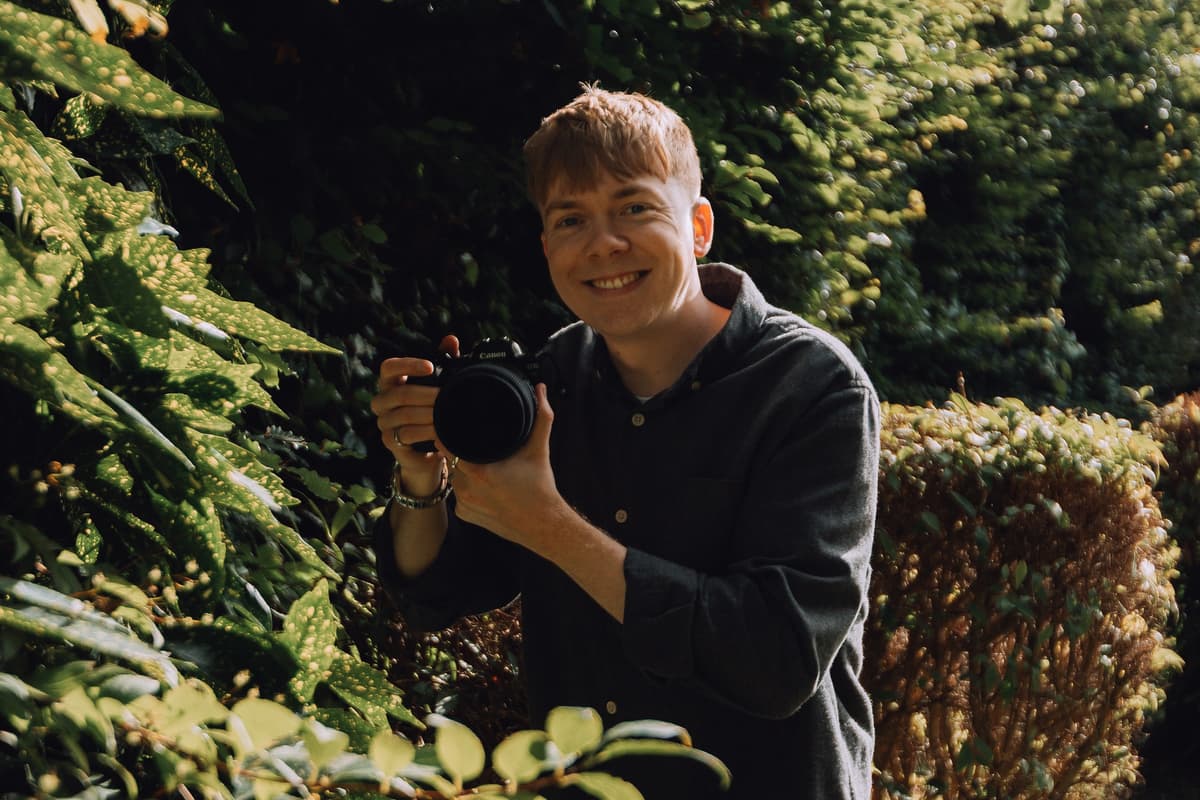Mansfield photographer takes the plunge to pursue wedding photography dream