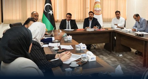 Parliamentary Health Committee Reviews Performance of Clinics Contracted with Health Insurance Fund