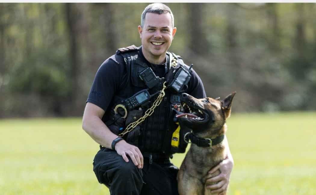 Patrolling police dog handler detects and stops suspect outside Mansfield shop
