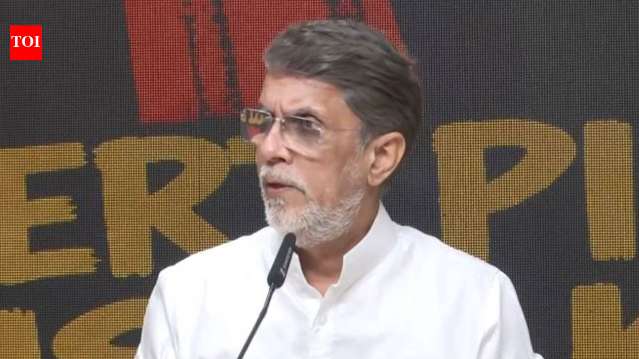 Pawan Khera: 'Jagga Jasoos': Congress mocks Rajnath Singh over opposition demanding regime change | India News