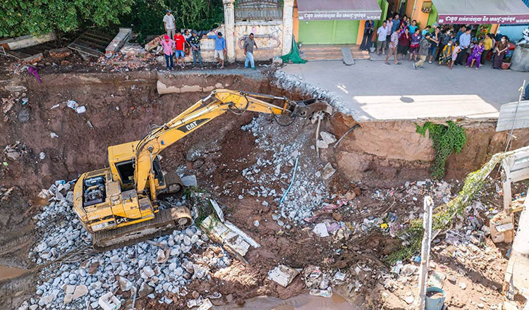 Phnom Penh orders urgent Mekong riverbank repairs