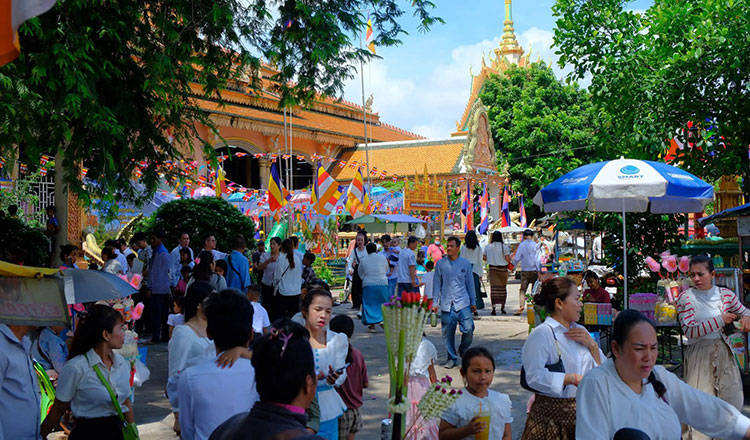 Phnom Penh waste sent to landfills falls nearly 10% during Pchum Ben