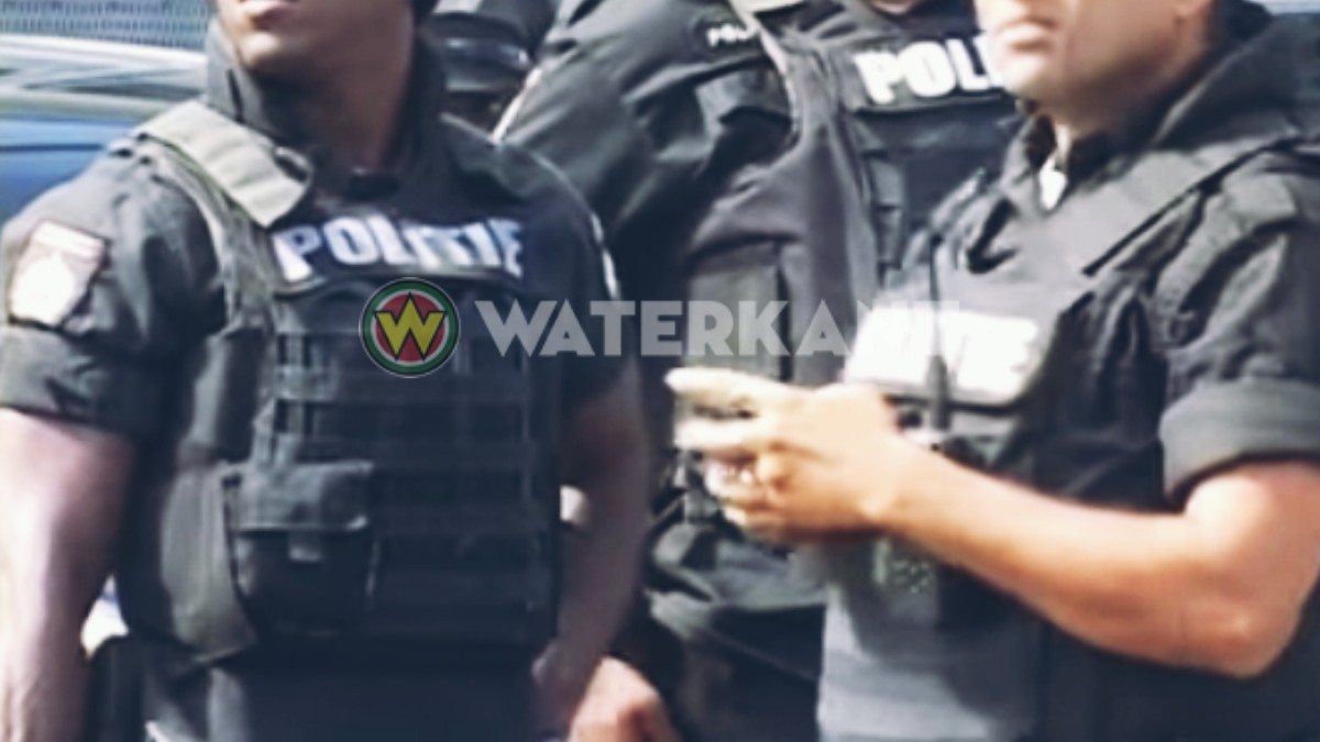 Politie zoekt man bij Yokohama; betrokkenheid Nederlandse agenten onbevestigd
